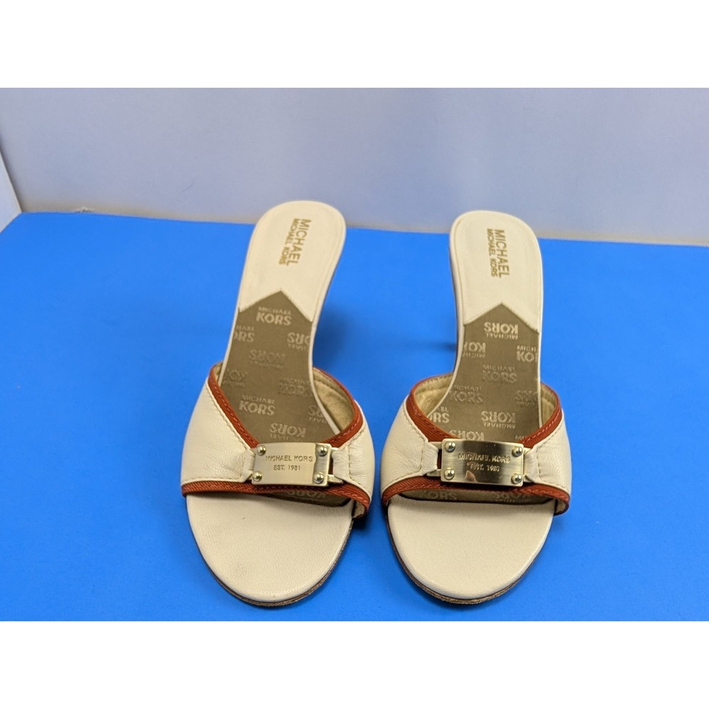 Michael Kors White Gold Buckle Accent Heels Size 10 - Picture 1 of 13